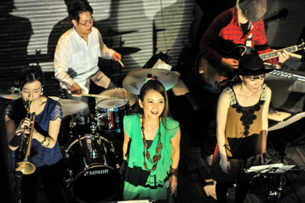 2015.1.9 at CRAWFISH #18