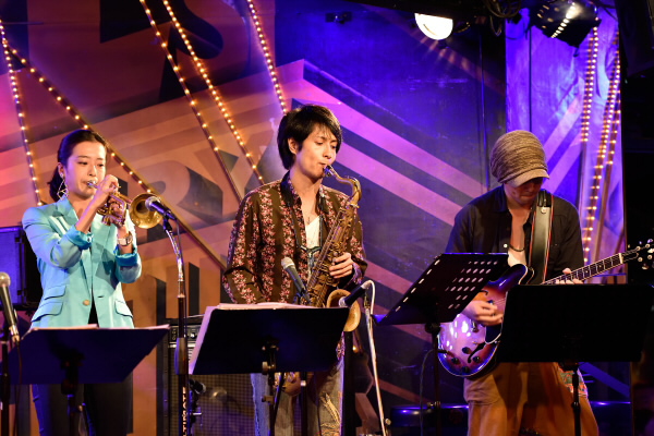 2015.9.14 at CROCODILE #18